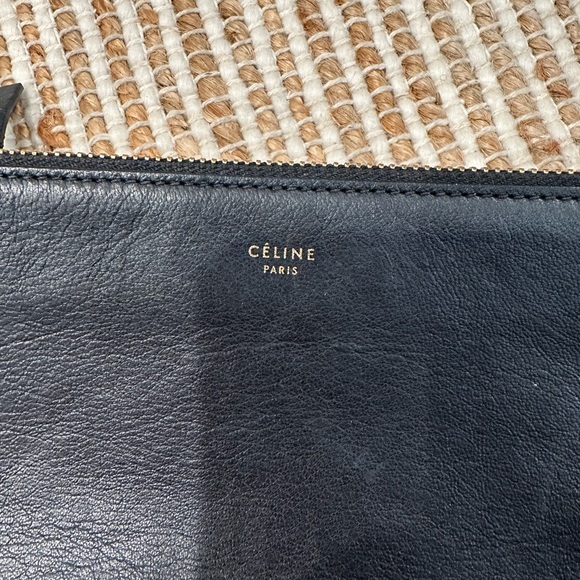 Authentic CELINE Lambskin Small Trio Crossbody Bag in Black - Picture 2 of 13